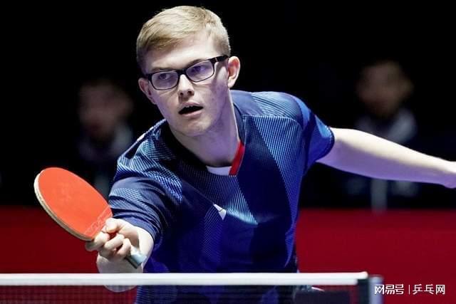 两支球队派 两支球队派