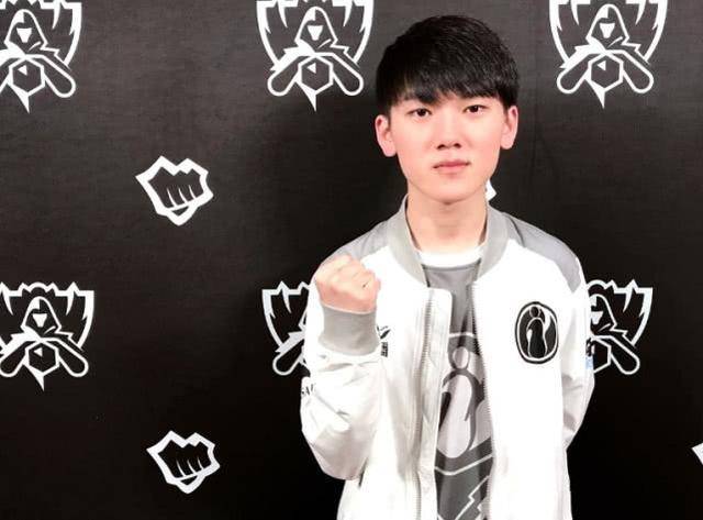 从这一点来 从这一点来