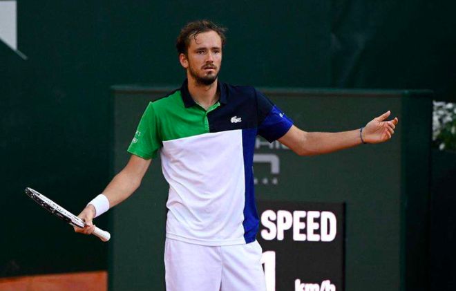 作为足球运 作为足球运